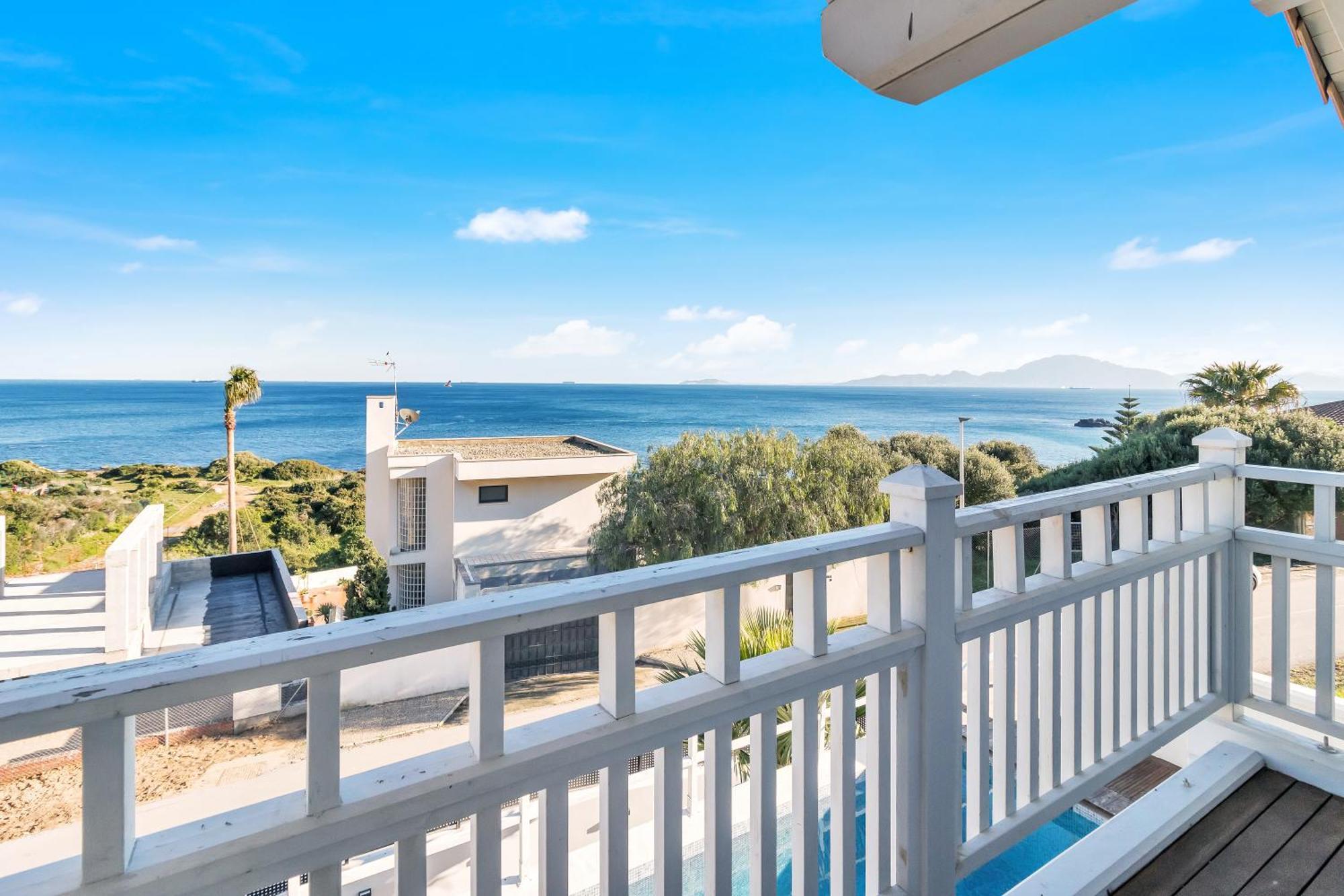 Increible Villa De Madera Con Vistas Al Mar Algeciras Exteriér fotografie